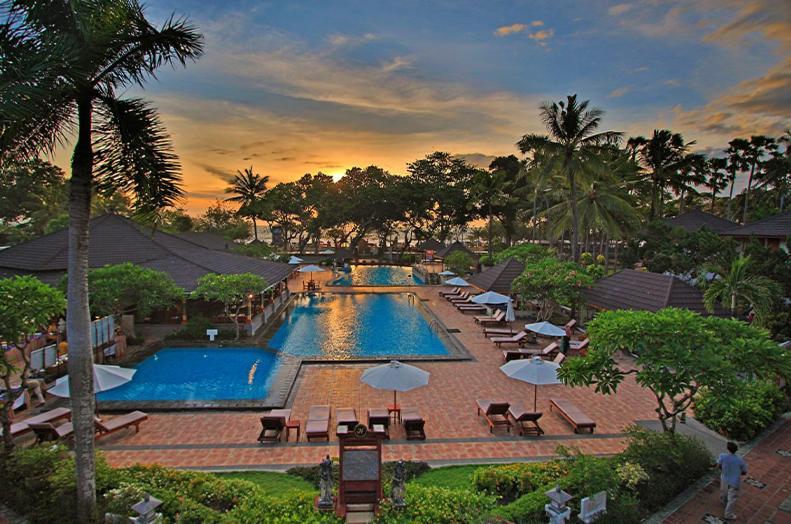 Club Bali Suite Legian Zewnętrze zdjęcie